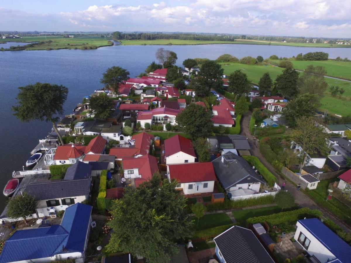 Ferienpark Vislust Haus De Graaf Niederlande Ijsselmeer Wervershoof Esterno foto